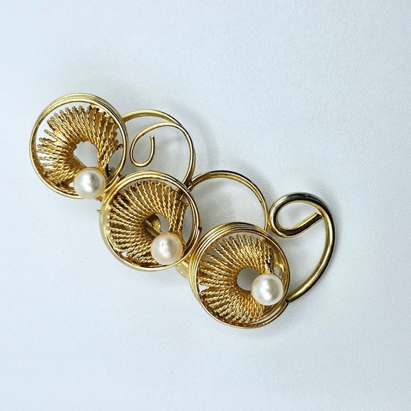 Faux Pearl Brooch Wire Circle Swirl Trio Goldtone Vintage Pin - Picture 8 of 8